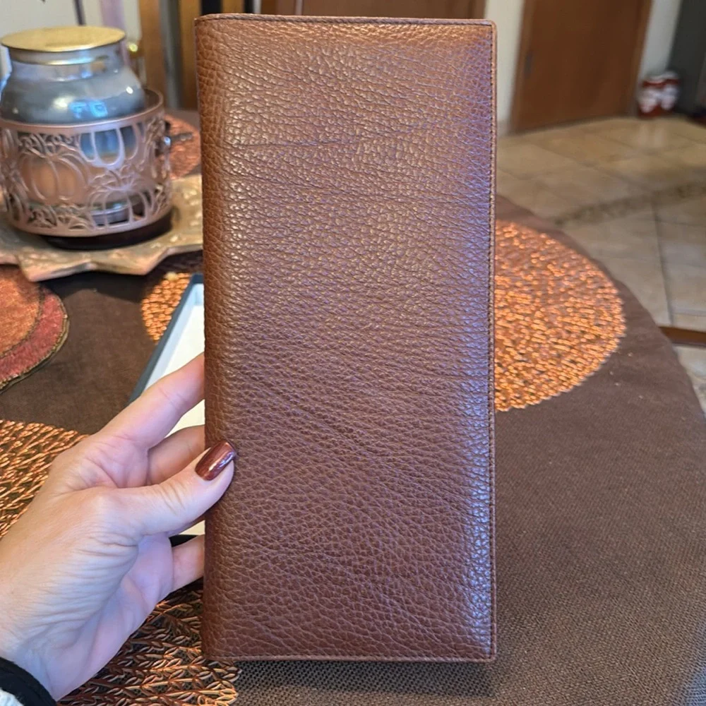 Wallet for business or credit cards.